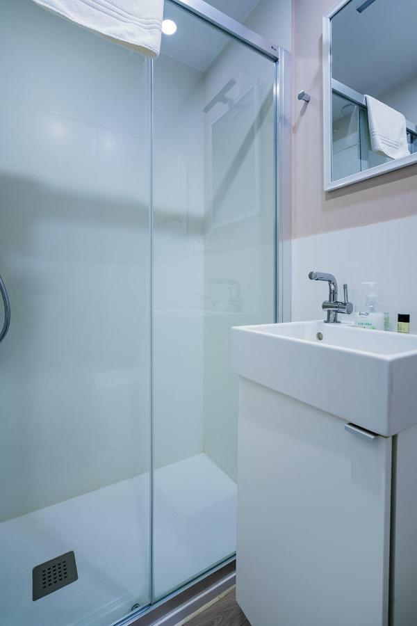 Exclusive Quietness In The Heart Of Madrid With Public Parking, Breakfast, 2 Bathrooms المظهر الخارجي الصورة